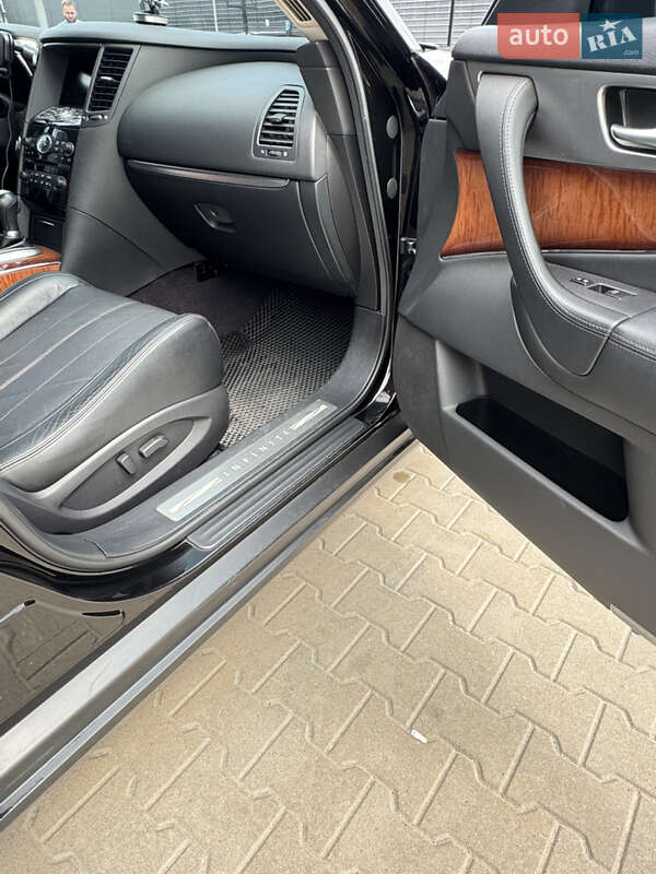 Позашляховик / Кросовер Infiniti FX 37 2012 в Києві