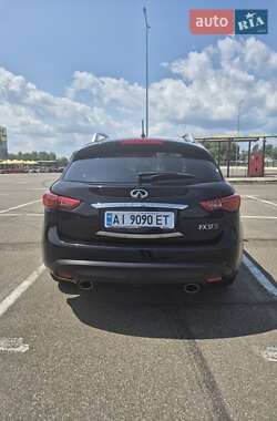 Внедорожник / Кроссовер Infiniti FX 37 2012 в 