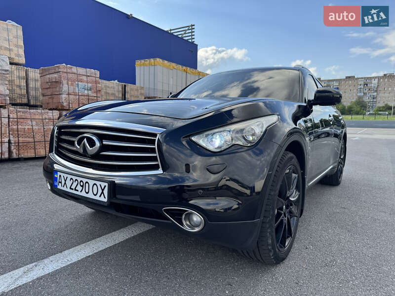 Внедорожник / Кроссовер Infiniti FX 37 2011 в Полтаве