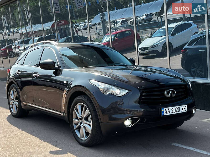 Infiniti FX 37 2012