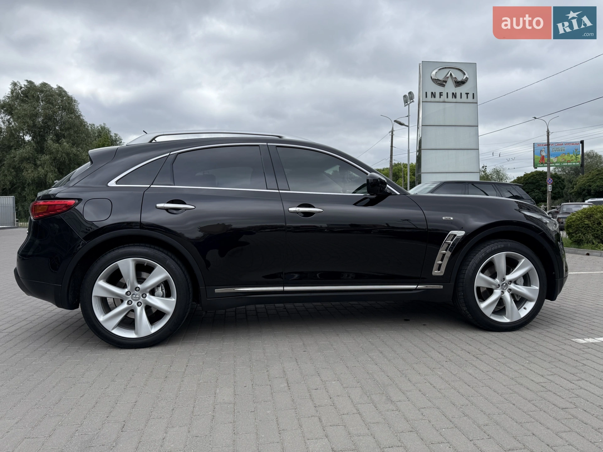 2011 Infiniti FX - мініатюра 12