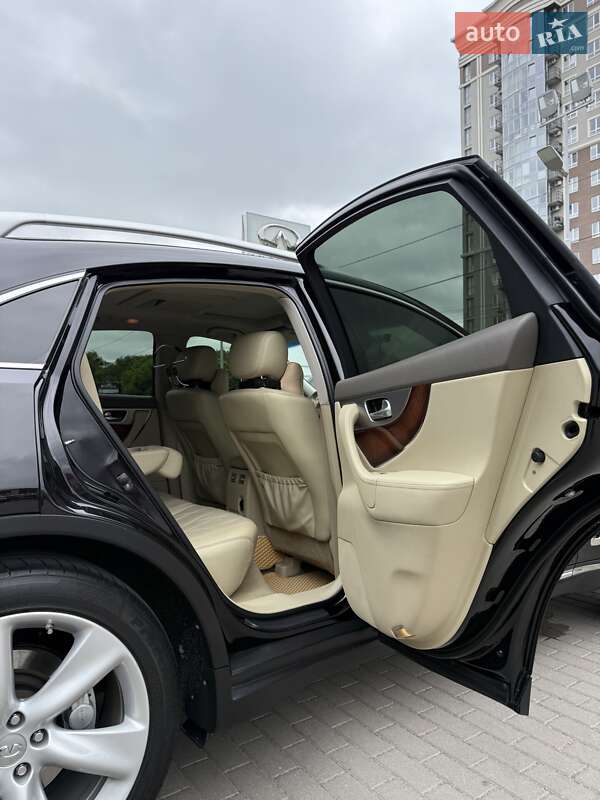 Позашляховик / Кросовер Infiniti FX 37 2011 в Хмельницькому