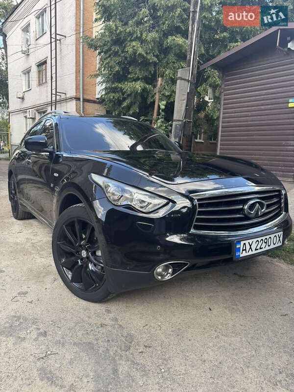 Infiniti FX 37 2011
