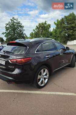 Внедорожник / Кроссовер Infiniti FX 37 2011 в 