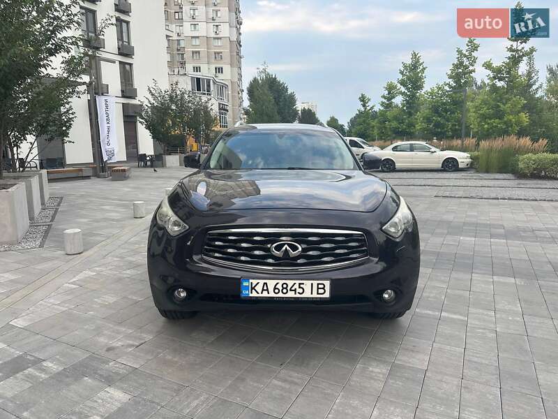 Позашляховик / Кросовер Infiniti FX 37 2011 в Києві