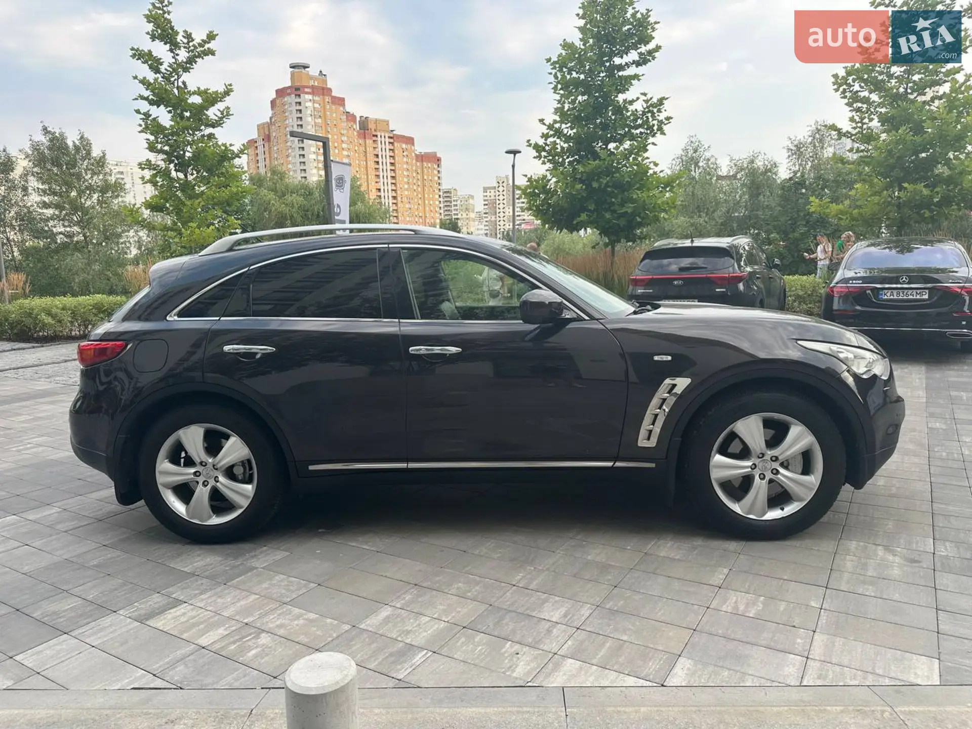 2011 Infiniti FX - мініатюра 18