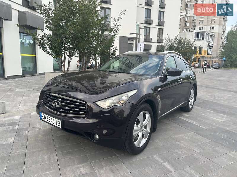 Позашляховик / Кросовер Infiniti FX 37 2011 в Києві