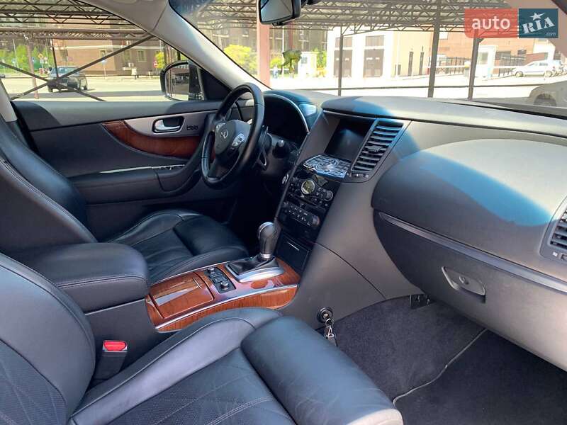 Внедорожник / Кроссовер Infiniti FX 37 2011 в Изюме фото 5 Внедорожник / Кроссовер Infiniti FX 37 2011 в Изюме