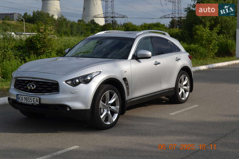Внедорожник / Кроссовер Infiniti FX 37 2010 в Киеве