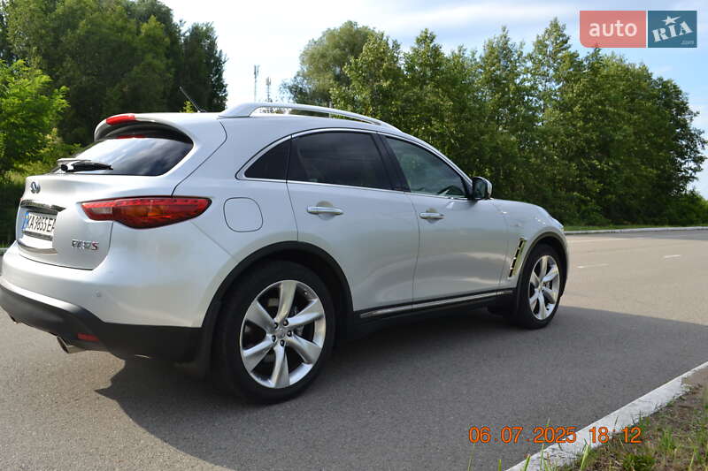 Внедорожник / Кроссовер Infiniti FX 37 2010 в Киеве