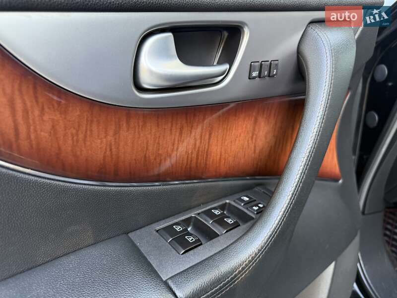 Внедорожник / Кроссовер Infiniti FX 37 2012 в Одессе