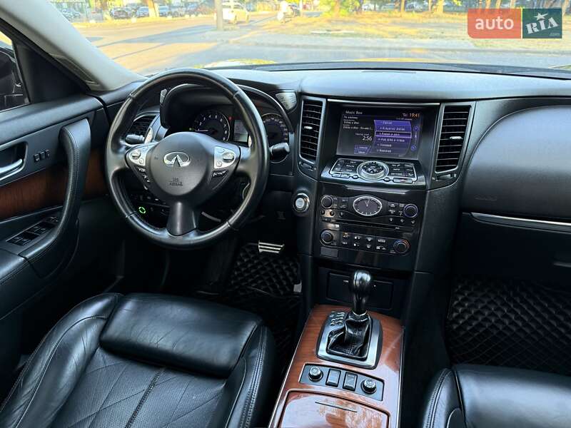 Внедорожник / Кроссовер Infiniti FX 37 2012 в Одессе