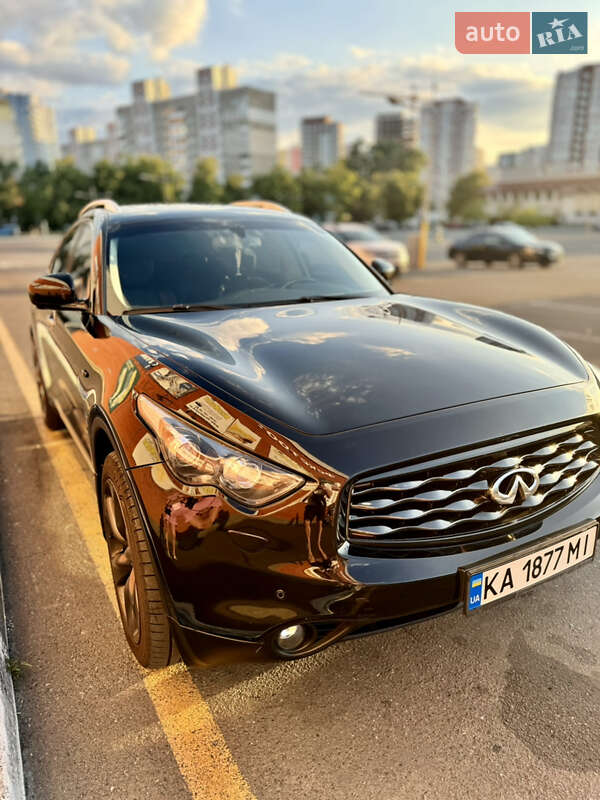 Infiniti FX 37 2011