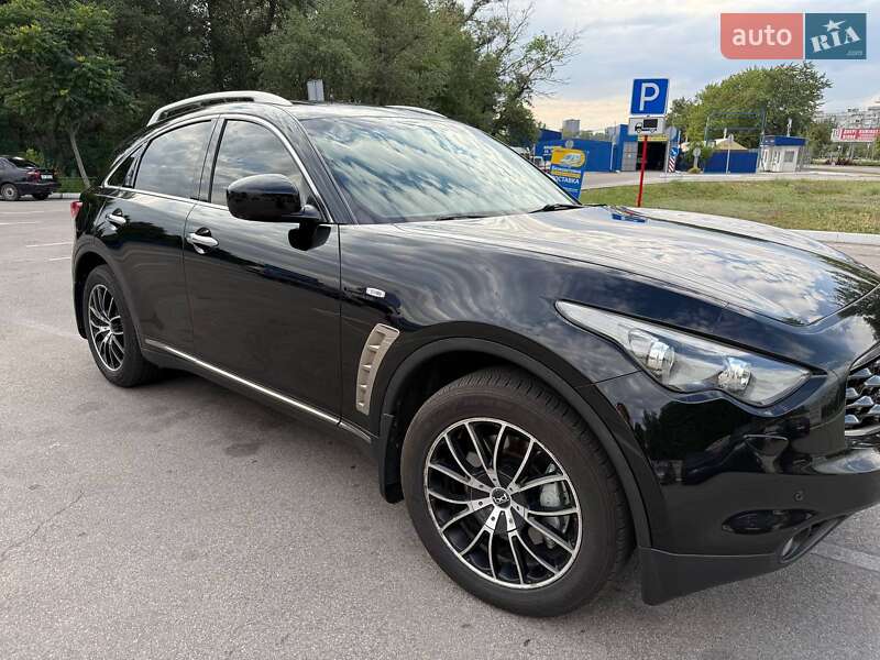 Позашляховик / Кросовер Infiniti FX 37 2011 в Запоріжжі