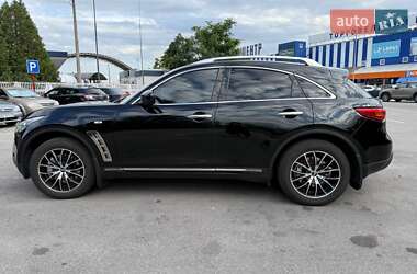 Внедорожник / Кроссовер Infiniti FX 37 2011 в 