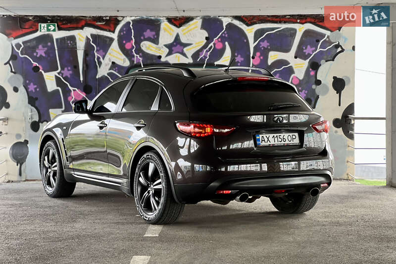 Внедорожник / Кроссовер Infiniti FX 37 2011 в Харькове