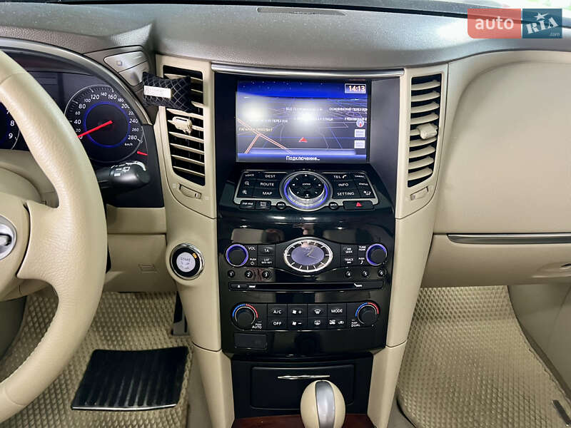 Внедорожник / Кроссовер Infiniti FX 37 2011 в Харькове