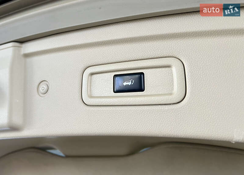 Внедорожник / Кроссовер Infiniti FX 37 2011 в Харькове