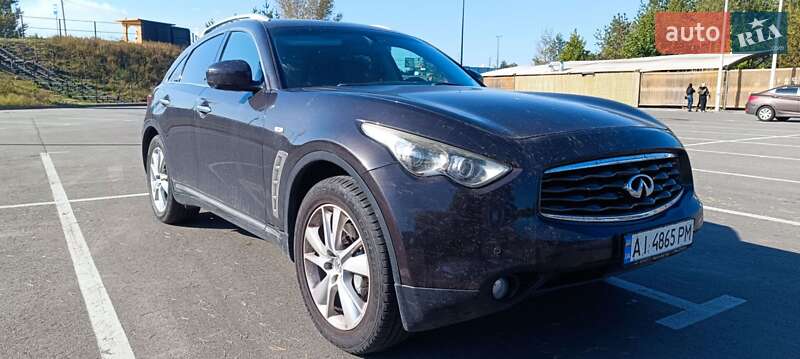 Позашляховик / Кросовер Infiniti FX 37 2010 в Києві