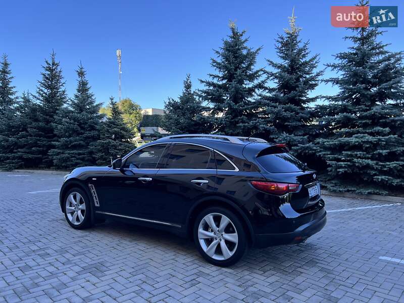 Внедорожник / Кроссовер Infiniti FX 37 2011 в Харькове