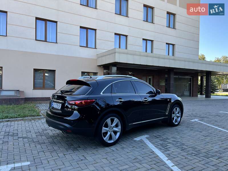 Внедорожник / Кроссовер Infiniti FX 37 2011 в Харькове