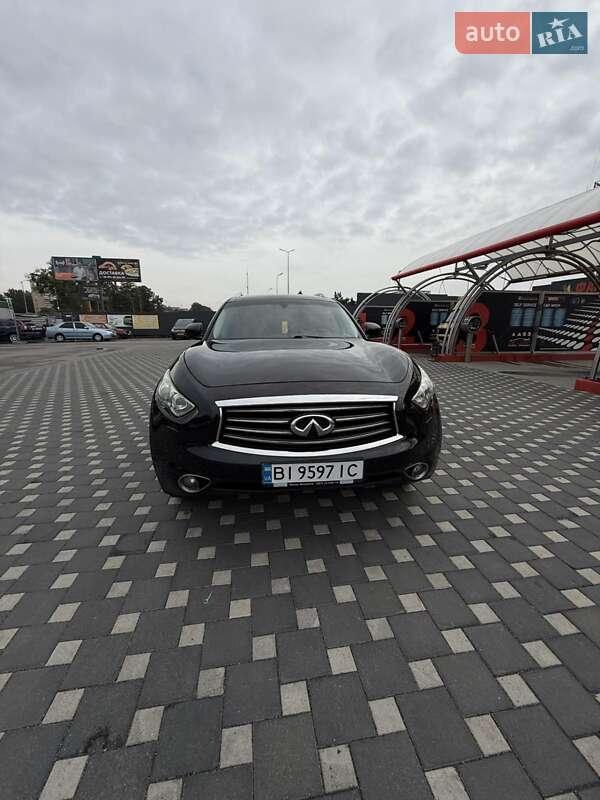 Внедорожник / Кроссовер Infiniti FX 37 2012 в Полтаве фото 3 Внедорожник / Кроссовер Infiniti FX 37 2012 в Полтаве