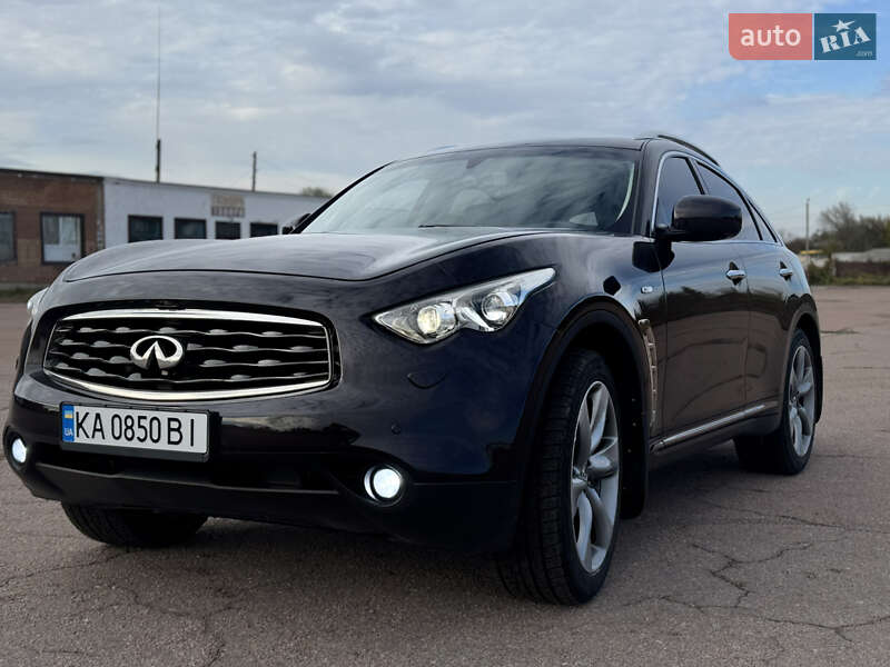 Внедорожник / Кроссовер Infiniti FX 37 2010 в Киеве фото 4 Внедорожник / Кроссовер Infiniti FX 37 2010 в Киеве