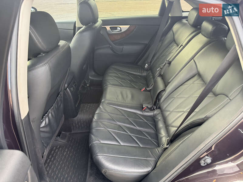 Внедорожник / Кроссовер Infiniti FX 37 2010 в Киеве фото 33 Внедорожник / Кроссовер Infiniti FX 37 2010 в Киеве