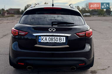 Внедорожник / Кроссовер Infiniti FX 37 2010 в 