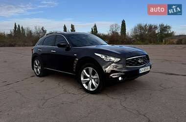 Внедорожник / Кроссовер Infiniti FX 37 2010 в 