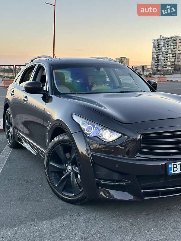 Позашляховик / Кросовер Infiniti FX 37 2013 в Ізмаїлі