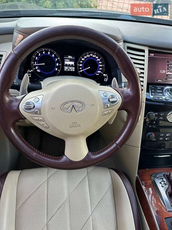 Позашляховик / Кросовер Infiniti FX 37 2013 в Ізмаїлі