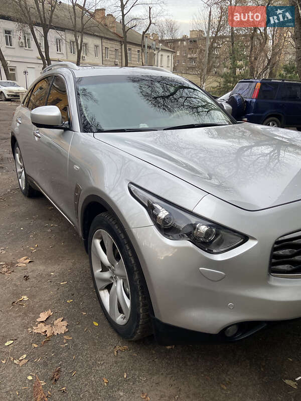 Позашляховик / Кросовер Infiniti FX 37 2010 в Одесі