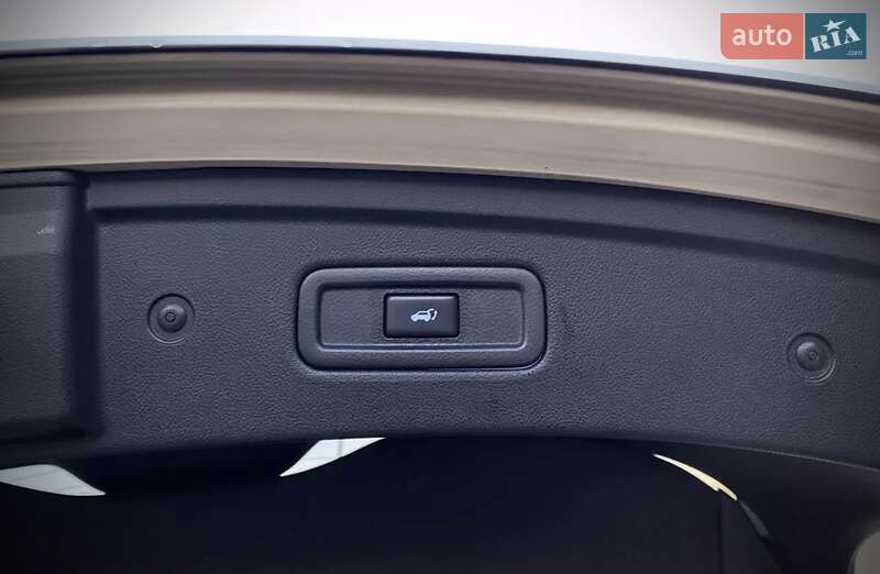 Позашляховик / Кросовер Infiniti FX 37 2013 в Львові