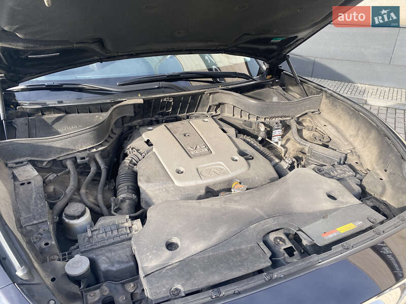 Внедорожник / Кроссовер Infiniti FX 37 2012 в Киеве