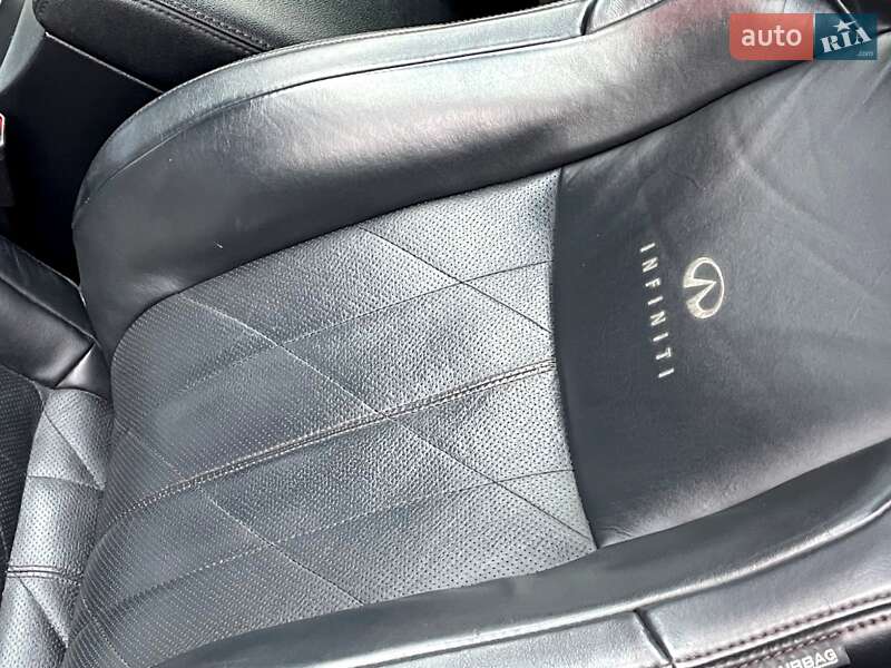 Внедорожник / Кроссовер Infiniti FX 37 2012 в Киеве