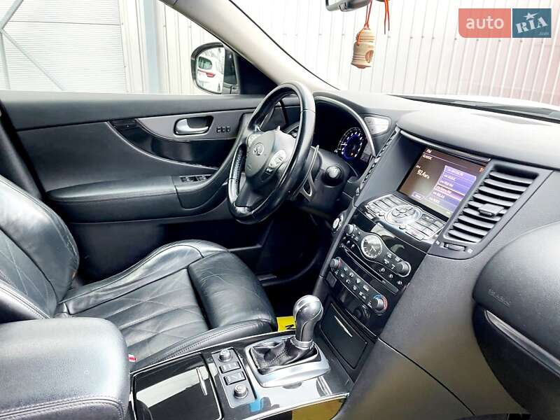 Внедорожник / Кроссовер Infiniti FX 37 2012 в Киеве