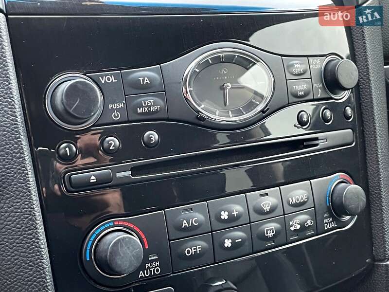 Внедорожник / Кроссовер Infiniti FX 37 2012 в Киеве