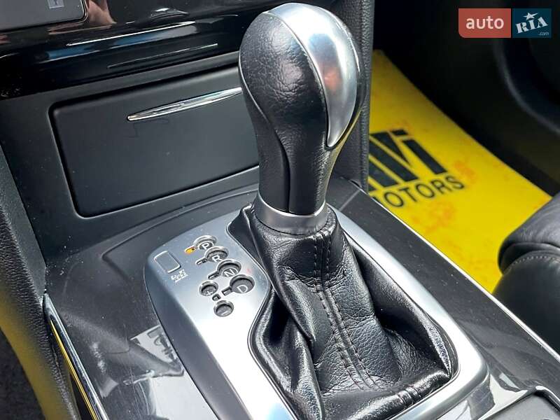 Внедорожник / Кроссовер Infiniti FX 37 2012 в Киеве