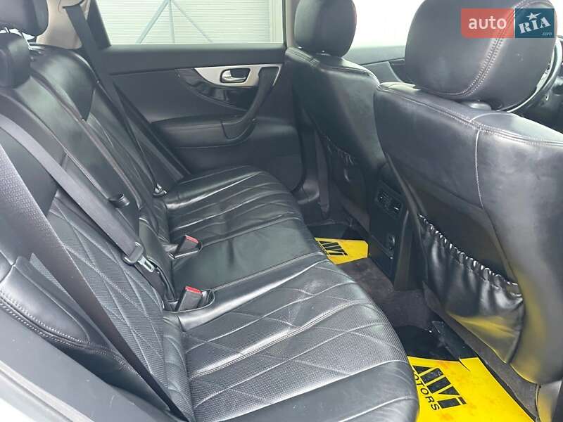 Внедорожник / Кроссовер Infiniti FX 37 2012 в Киеве