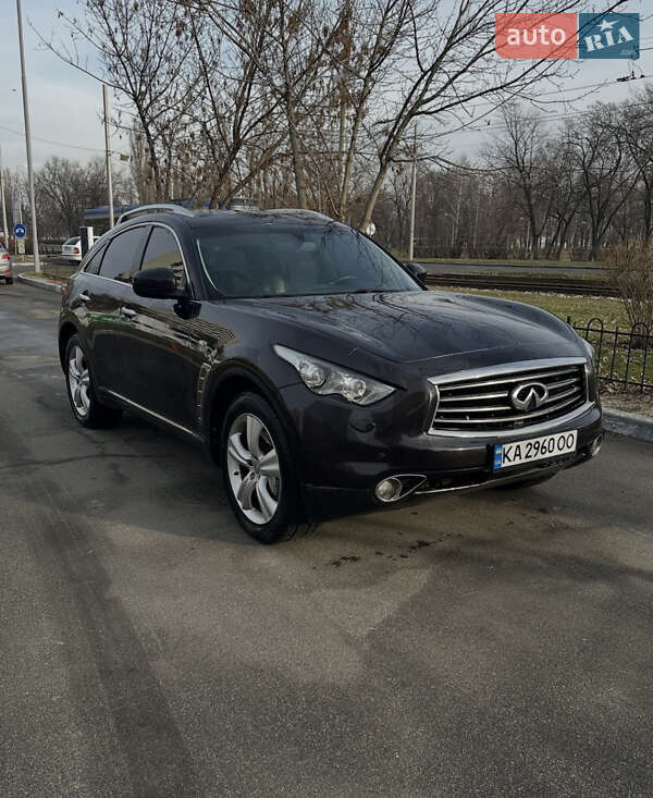 Infiniti FX 37 2011