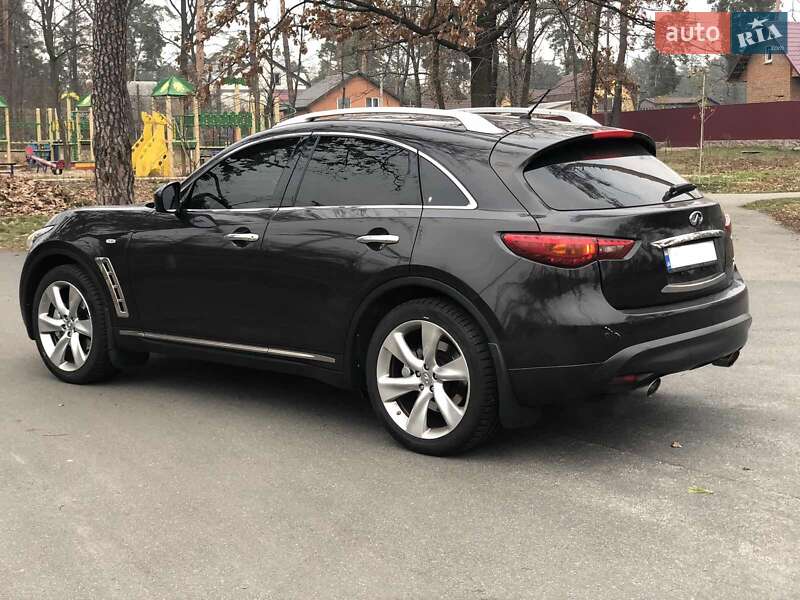 Infiniti FX 37 2010