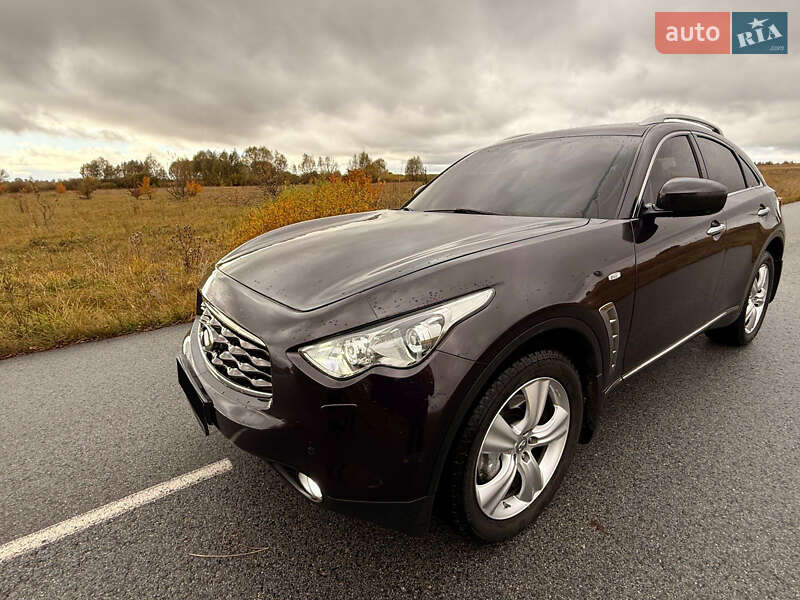 Позашляховик / Кросовер Infiniti FX 37 2010 в Чернігові