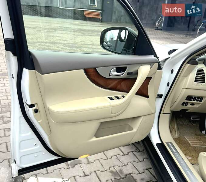 Позашляховик / Кросовер Infiniti FX 37 2012 в Ставищі