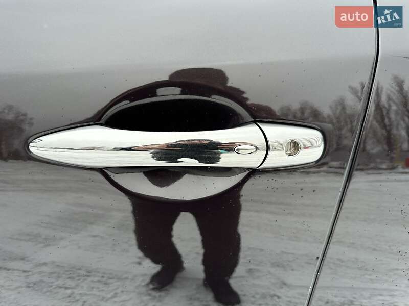 Позашляховик / Кросовер Infiniti FX 37 2011 в Києві