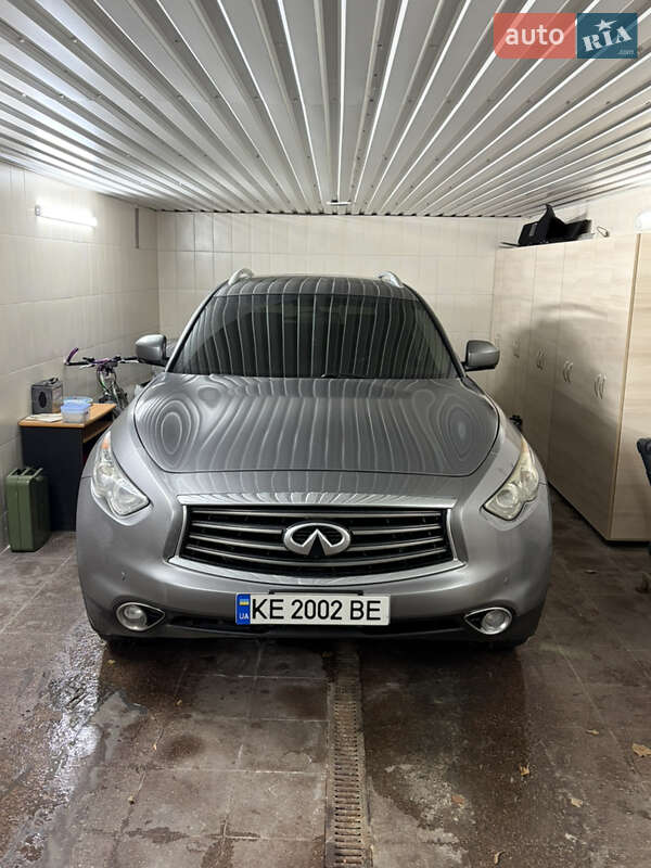 Infiniti FX 37 2012