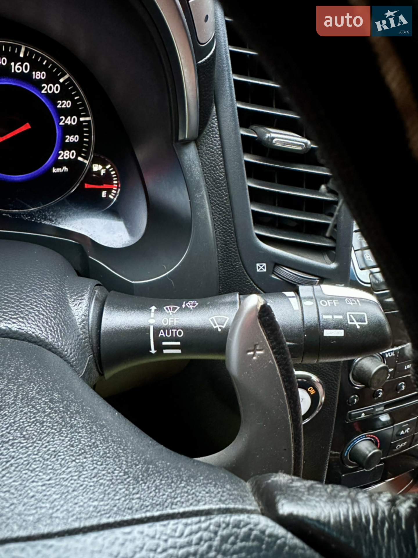 2011 Infiniti FX - мініатюра 18