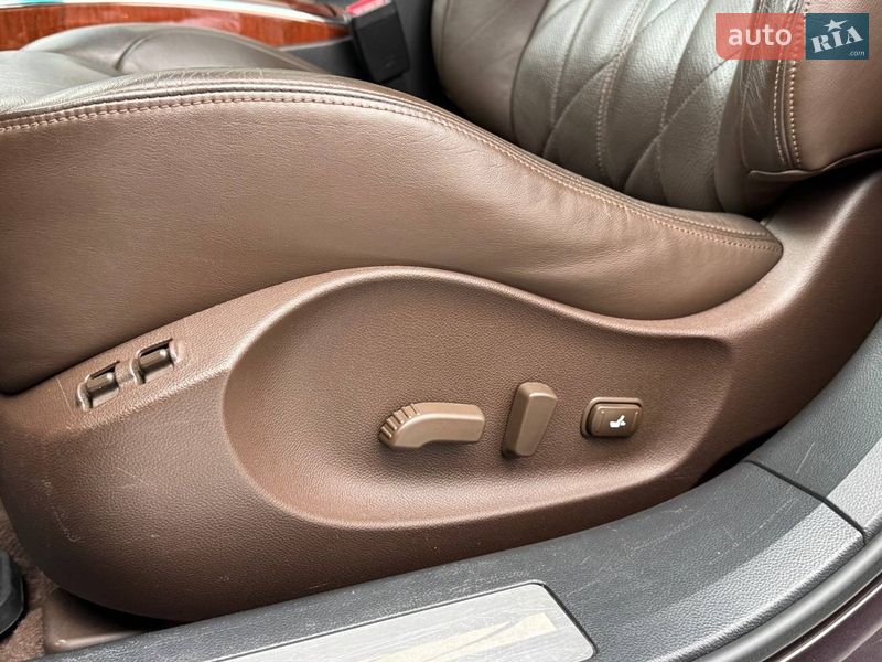 Внедорожник / Кроссовер Infiniti FX 37 2010 в Киеве