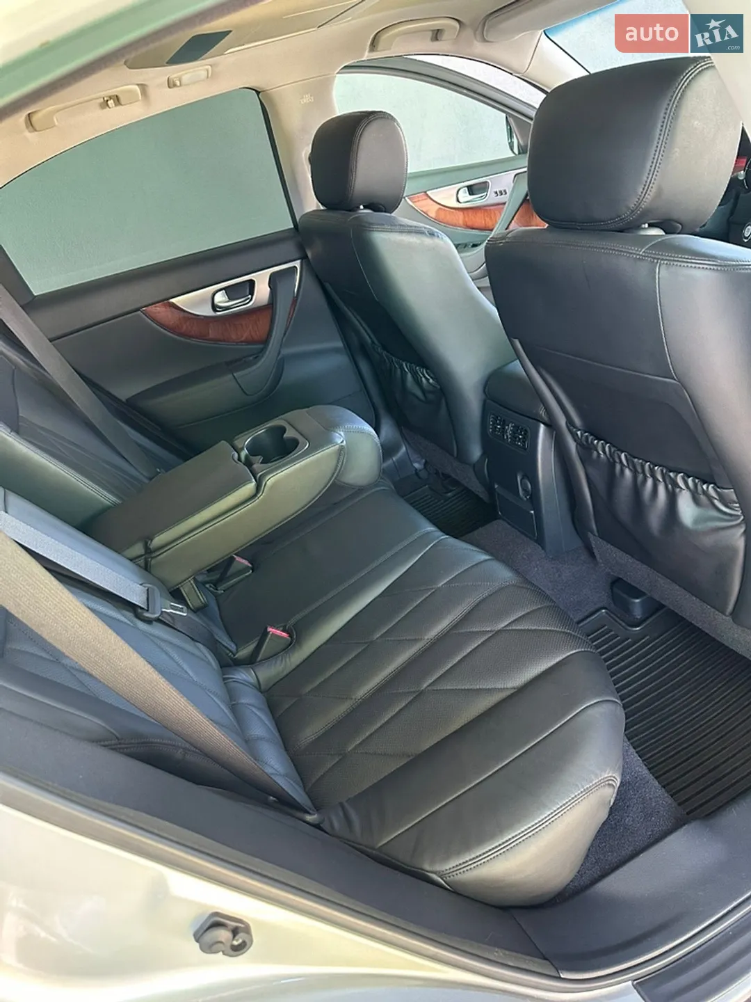 2010 Infiniti FX - мініатюра 15