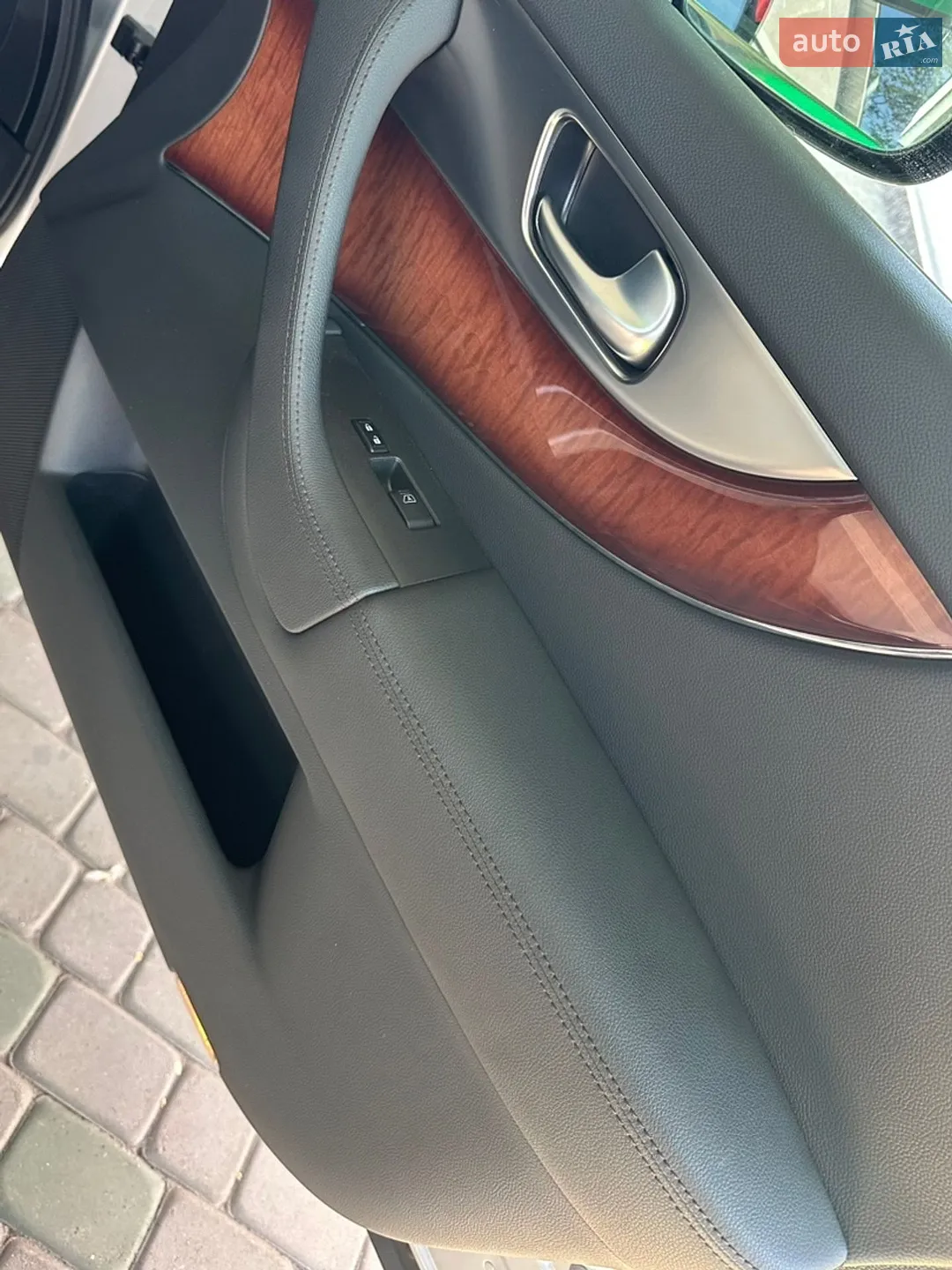 2010 Infiniti FX - мініатюра 25